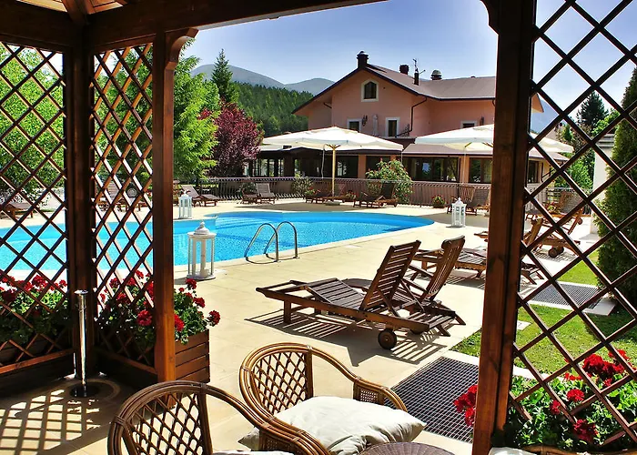 Hotel Bucaneve